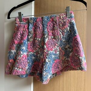 Zara textured button detail floral shorts size S